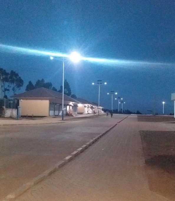 梨树区非洲科特迪瓦太阳能路灯工程